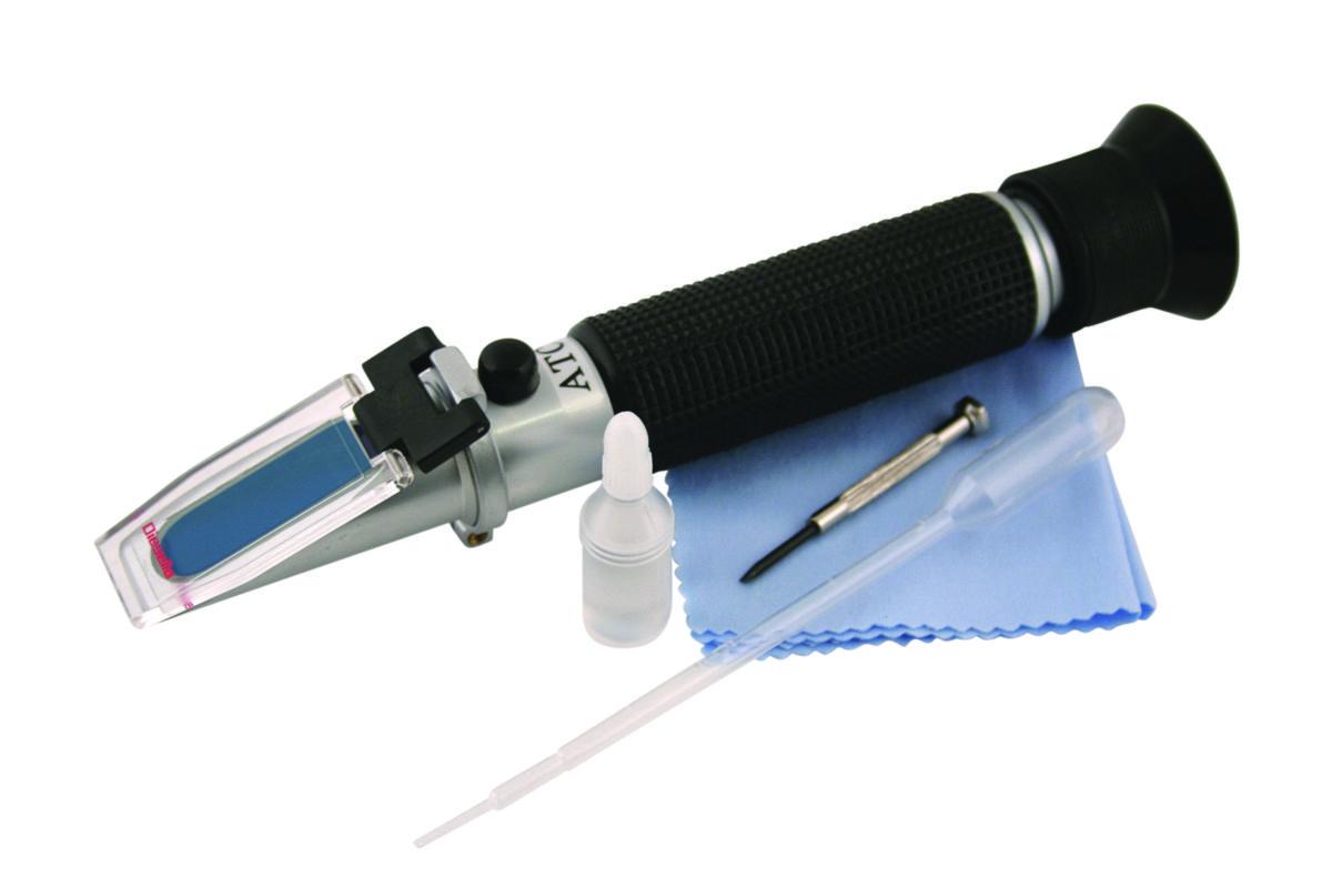 Refraktometer Brix 0-32% (ATC) - REFRAKTOMETER BRIX 0-32% (ATC)