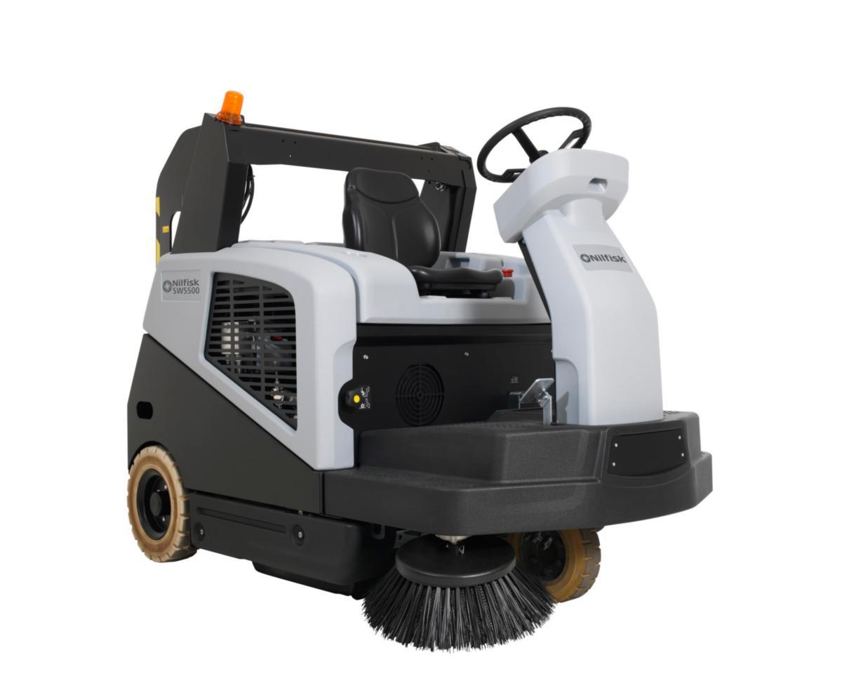 Sopmaskin Nilfisk SW5500 D - SOPMASKIN NILFISK SW5500 D 150L 10KM/H 85DB 4.1KW