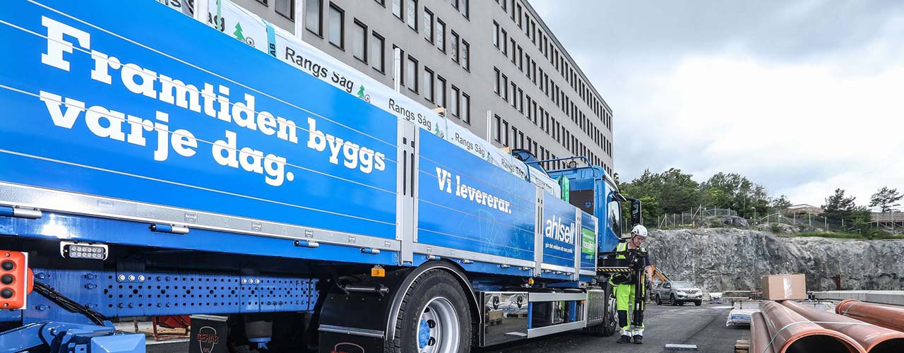 Nu växlar vi upp arbetet med förnybara drivmedel för våra transporter